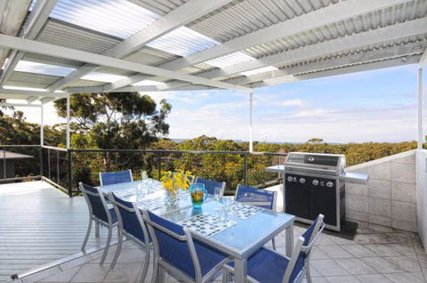 Lighthouse View - New South Wales Tourism  1