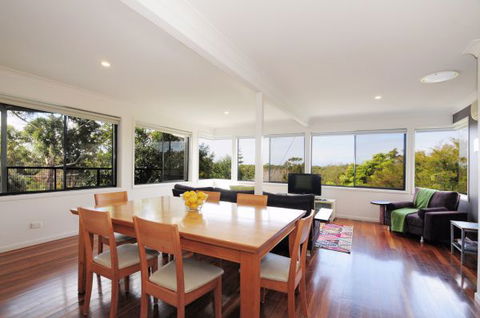 Lighthouse View - New South Wales Tourism  3
