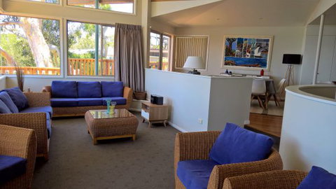 Seaglass - New South Wales Tourism  38