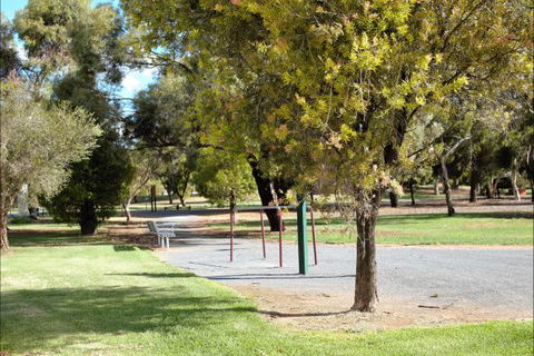 Shamore Apartments - Walnut - New South Wales Tourism  5