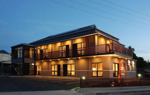 Tanunda Hotel And Apartments - New South Wales Tourism  0