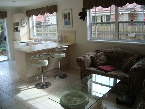 The White House - Shellharbour Village - New South Wales Tourism  1