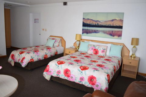 Golden Age Motor Inn - New South Wales Tourism  8