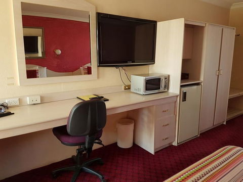 Golden Age Motor Inn - New South Wales Tourism  18