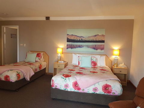 Golden Age Motor Inn - New South Wales Tourism  3