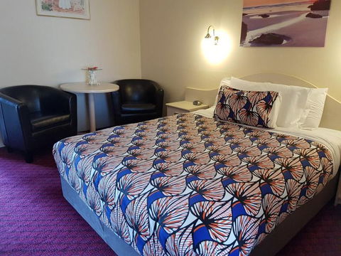 Golden Age Motor Inn - New South Wales Tourism  4