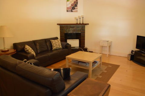 Elderton Guest House - New South Wales Tourism  4