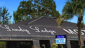 Lindy Lodge Motel - New South Wales Tourism  4