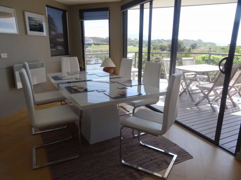 Moorhen Cove - New South Wales Tourism  0