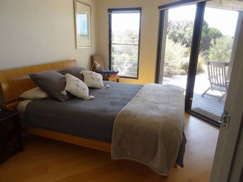 Moorhen Cove - New South Wales Tourism  2