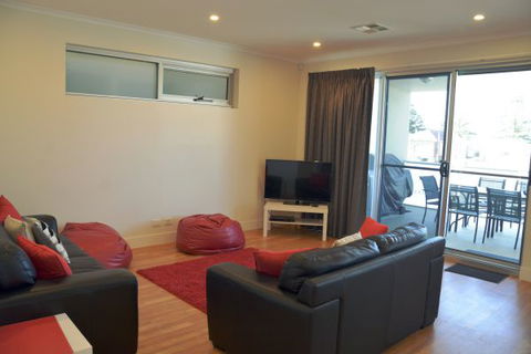 Port Lincoln City Apartment - New South Wales Tourism  0