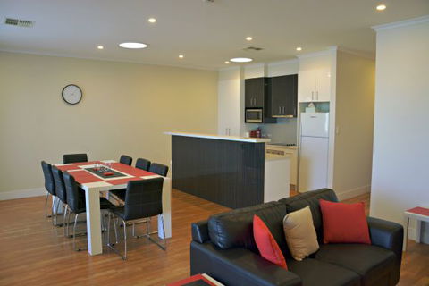 Port Lincoln City Apartment - New South Wales Tourism  3