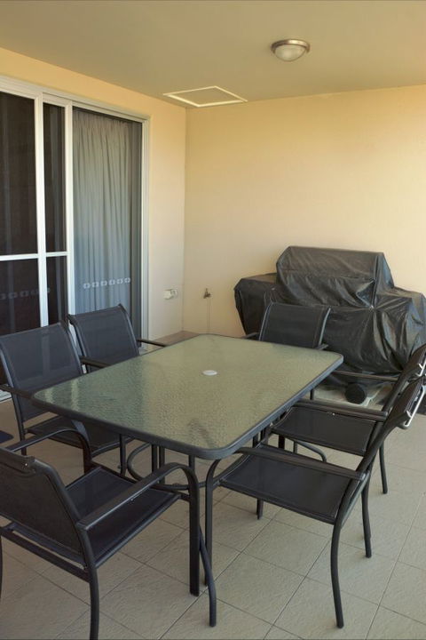 Port Lincoln City Apartment - New South Wales Tourism  9