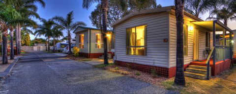Central Caravan Park - New South Wales Tourism  2