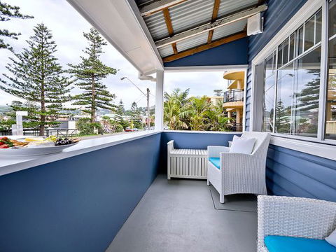 Driftwood Beach House - New South Wales Tourism  0