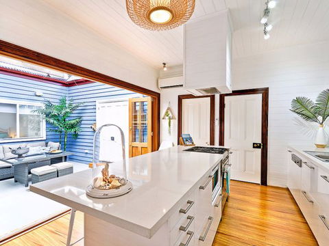 Driftwood Beach House - New South Wales Tourism  1