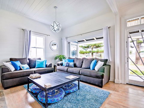 Driftwood Beach House - New South Wales Tourism  3