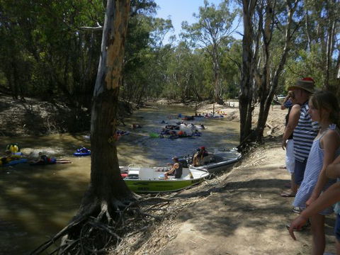 Koondrook Caravan Park - New South Wales Tourism  1