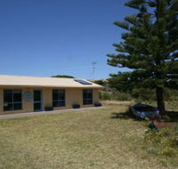 LJ Hooker Goolwa Holiday Rentals - 15 Eaton Avenue Goolwa Beach - New South Wales Tourism 