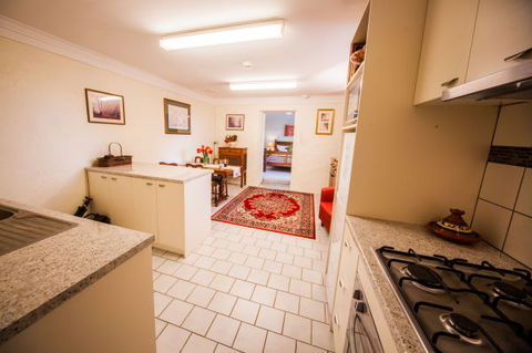 Sunnyside Cottage - New South Wales Tourism  7