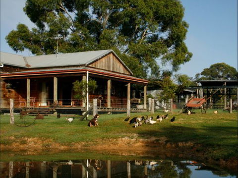 Tobruk Sydney Farm Stay - New South Wales Tourism  0