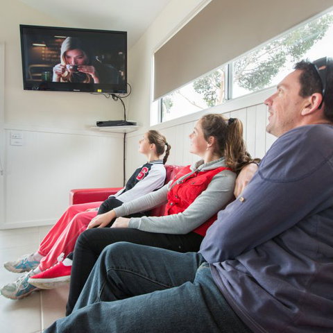 Wimmera Lakes Caravan Park - New South Wales Tourism  0