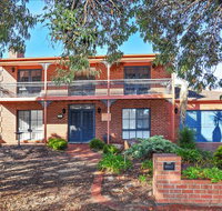 Lakeside Getaway - New South Wales Tourism 