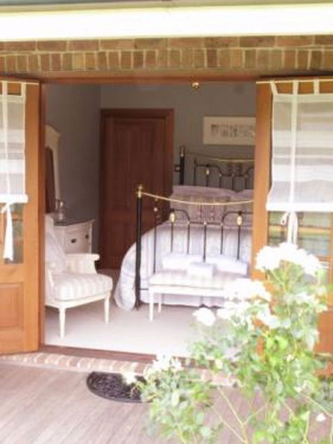 Appin Homestay Bed And Breakfast - New South Wales Tourism  0