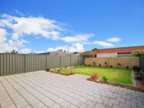 Century 21 SouthCoast: White Caps - New South Wales Tourism  2