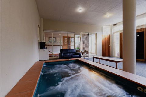 Eugenie's Accommodation - New South Wales Tourism  7