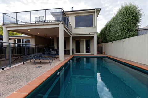 Eugenie's Accommodation - New South Wales Tourism  8