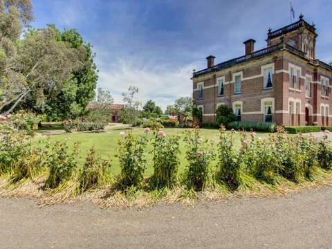 Highton Manor - New South Wales Tourism  1