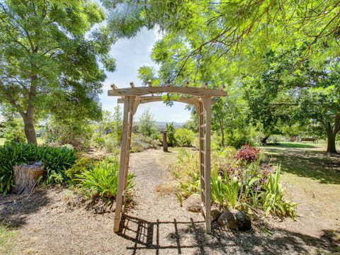 Highton Manor - New South Wales Tourism  2