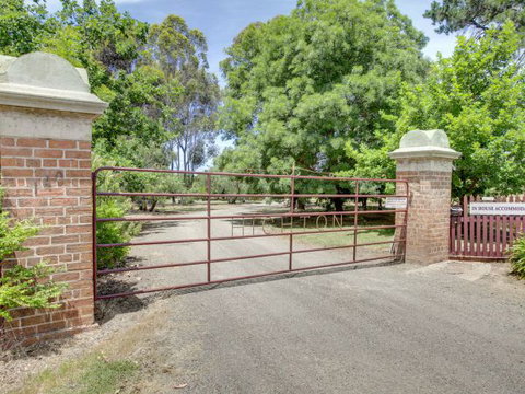 Highton Manor - New South Wales Tourism  3