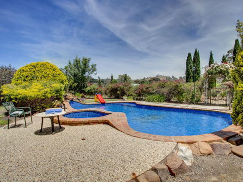 Highton Manor - New South Wales Tourism  7