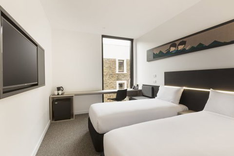 Ibis Adelaide - New South Wales Tourism  1