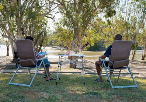 Loxton Riverfront Holiday Park - New South Wales Tourism  0