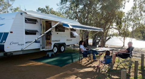 Loxton Riverfront Holiday Park - New South Wales Tourism  1