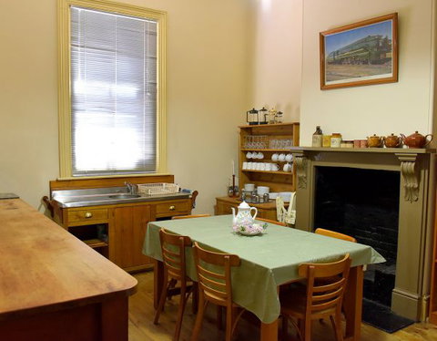 Mount Lofty Railway Station - New South Wales Tourism  2