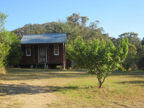 Peach Tree Cabin - New South Wales Tourism  0