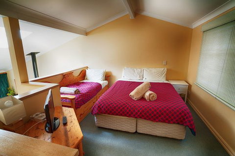 Three Bears 2 - New South Wales Tourism  3