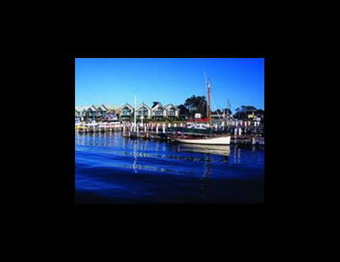 HolidayMakers - New South Wales Tourism  3