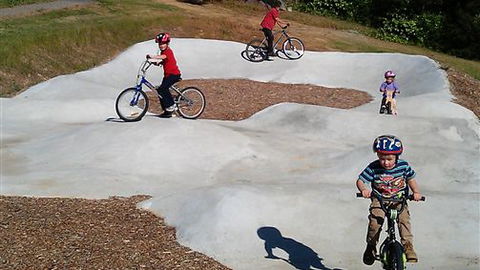 Fernleigh Farmstay & Bike Park - New South Wales Tourism  1
