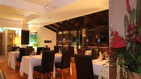 Bellevue On The Lakes - New South Wales Tourism  5