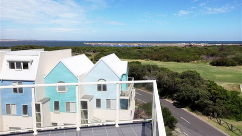 Lady Bay Resort - New South Wales Tourism  2