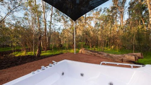 Moama On Murray Talo Retreat - New South Wales Tourism  1