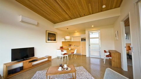 Aalborg Bright - New South Wales Tourism  4