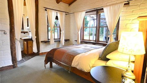 Feathertop Retreat - New South Wales Tourism  0