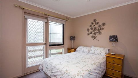 Raydon Court - New South Wales Tourism  1