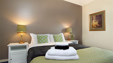 Lake Como Villa & Studio - Daylesford - New South Wales Tourism  1